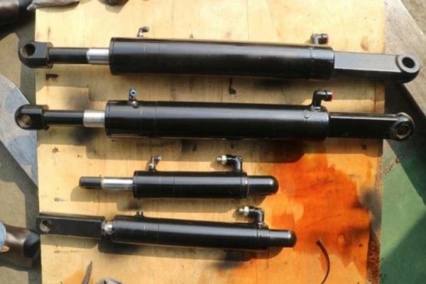 Double Acting Tailgate Hydraulic Cylinders 500mm Max Shaft Diameter